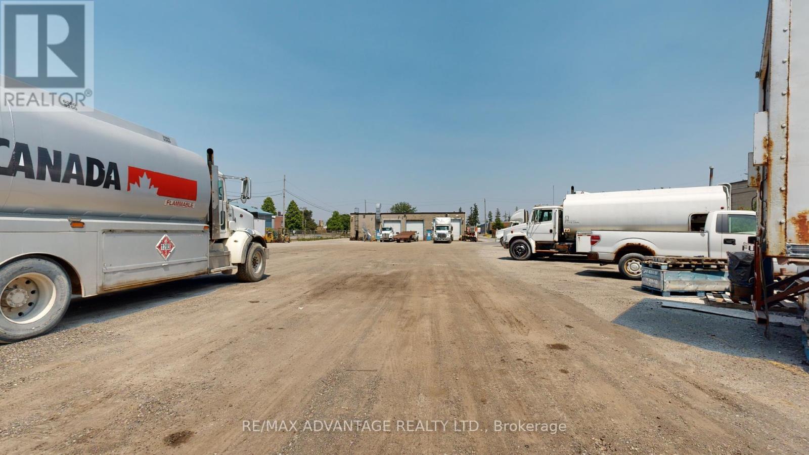 421 Industrial Road, London East (East I), Ontario  N5V 1T6 - Photo 15 - X12442406