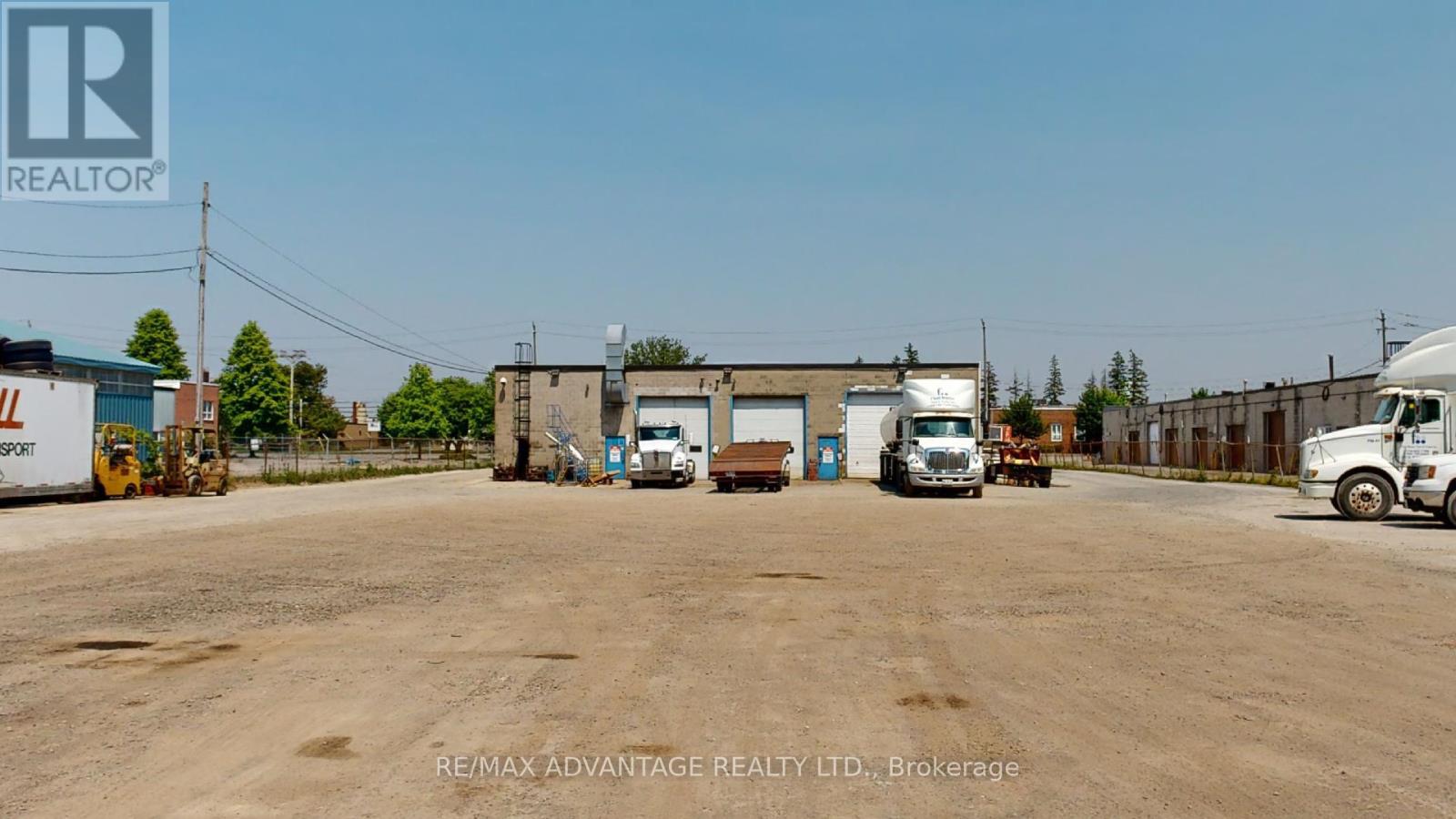 421 Industrial Road, London East (East I), Ontario  N5V 1T6 - Photo 16 - X12442406