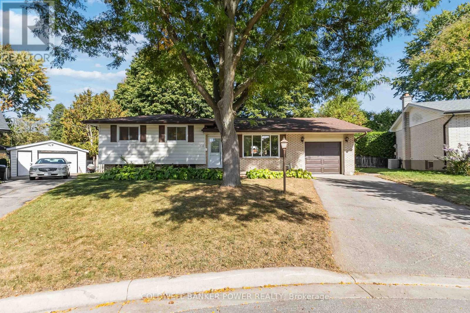 104 Cecilia Place, London East (East C), Ontario  N5Y 4A4 - Photo 1 - X12442475