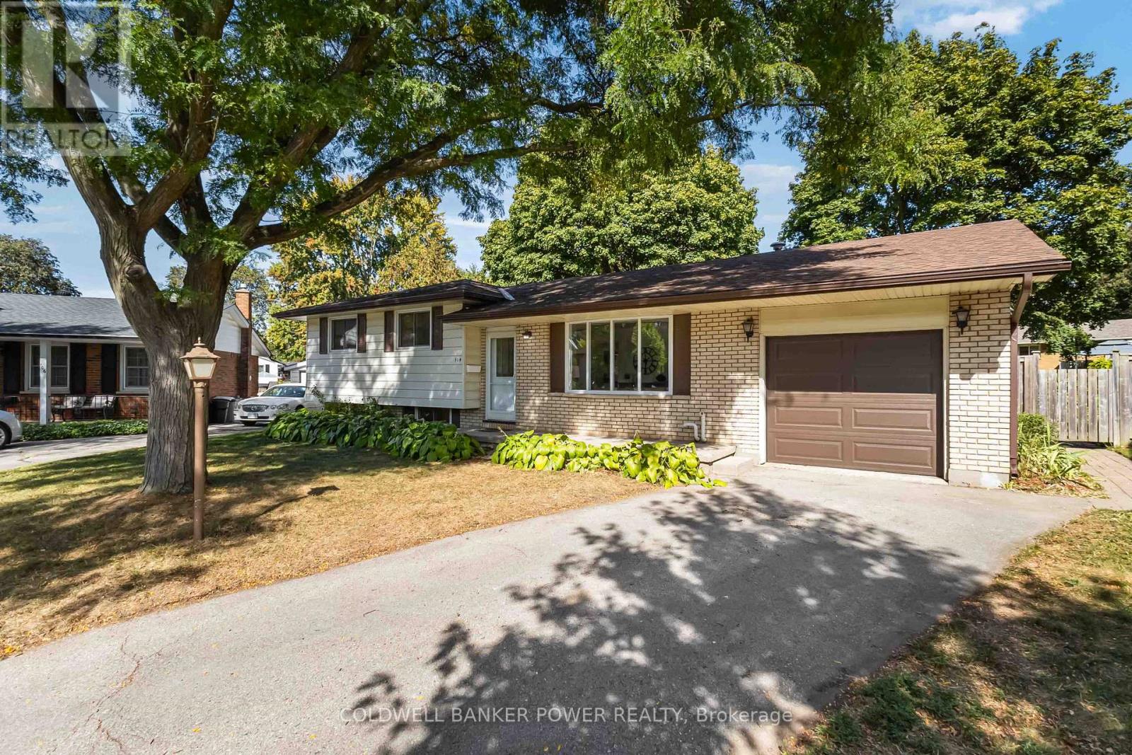 104 Cecilia Place, London East (East C), Ontario  N5Y 4A4 - Photo 2 - X12442475