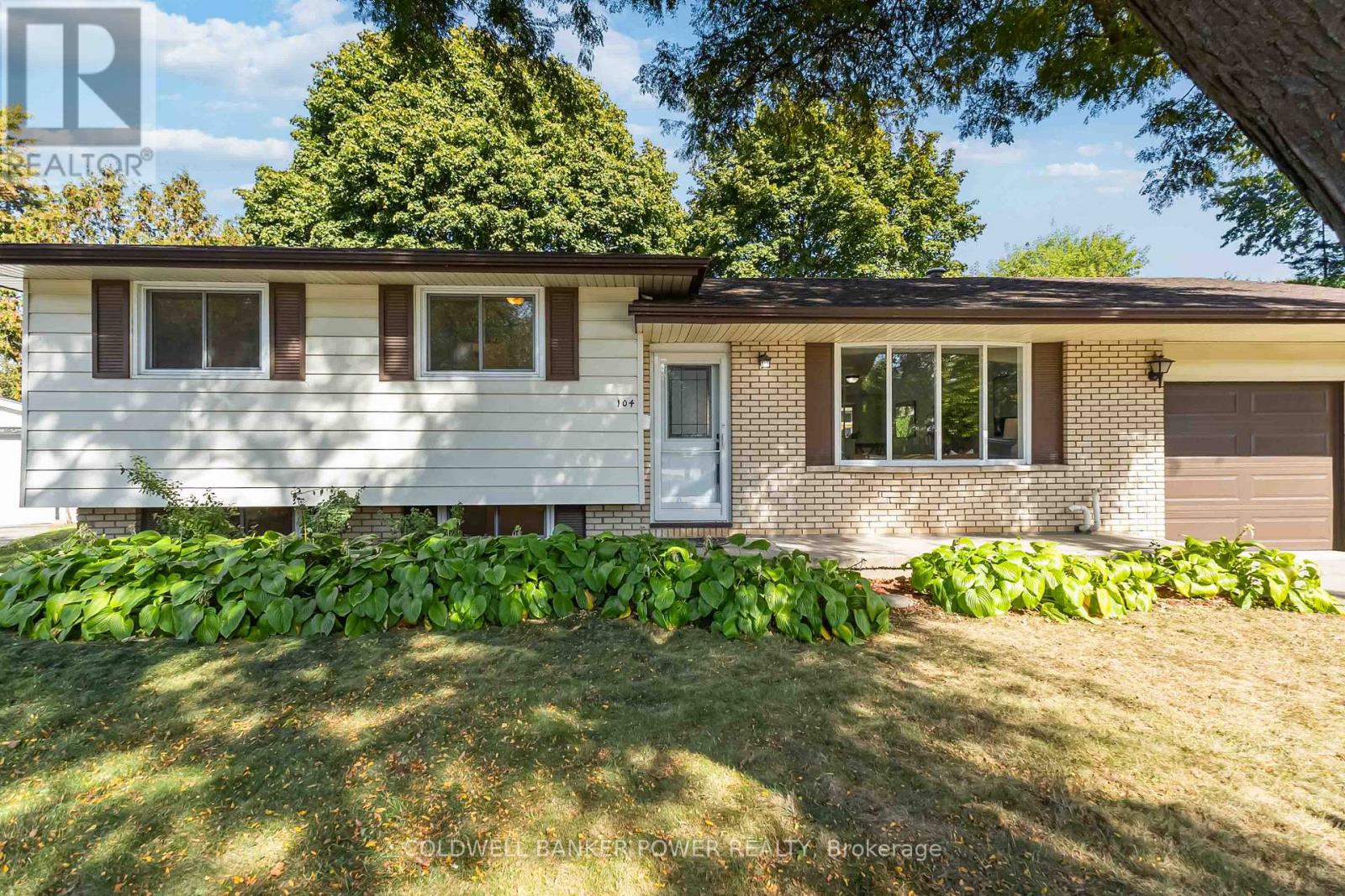 104 Cecilia Place, London East (East C), Ontario  N5Y 4A4 - Photo 3 - X12442475