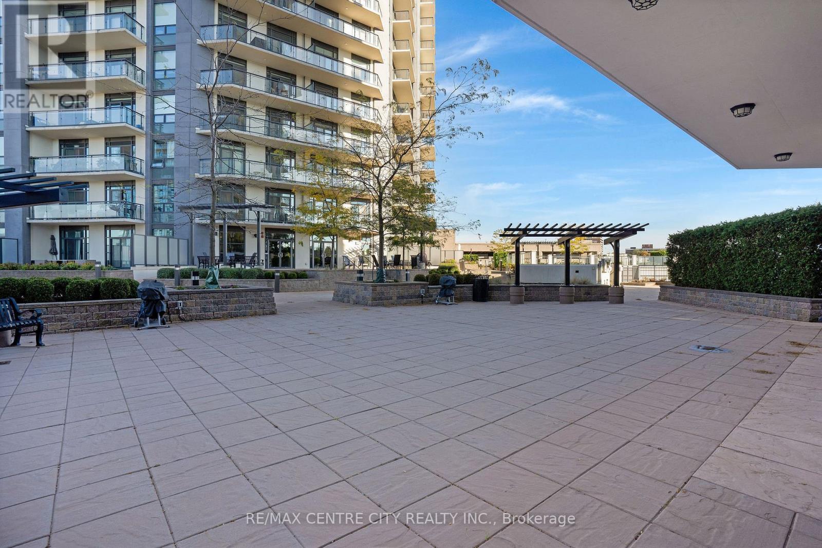 1009 - 144 Park Street, Waterloo, Ontario  N2L 0B6 - Photo 3 - X12442489