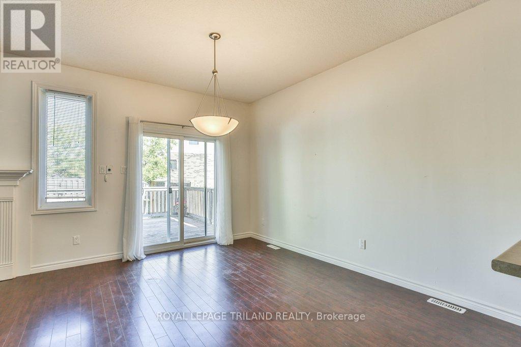 1152 Oakcrossing Road, London North (North M), Ontario  N6H 0E9 - Photo 12 - X12442520