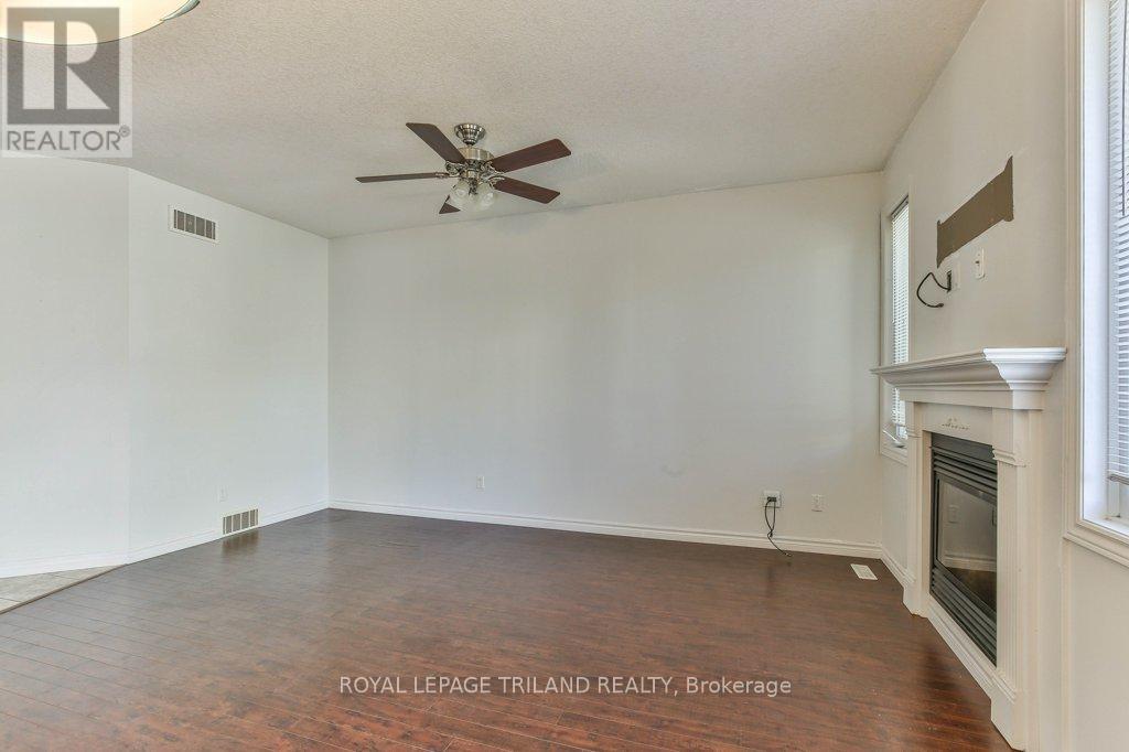 1152 Oakcrossing Road, London North (North M), Ontario  N6H 0E9 - Photo 15 - X12442520