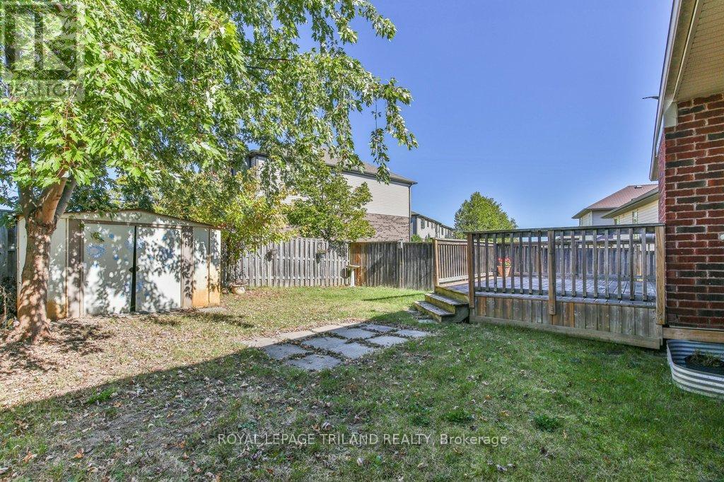 1152 Oakcrossing Road, London North (North M), Ontario  N6H 0E9 - Photo 46 - X12442520