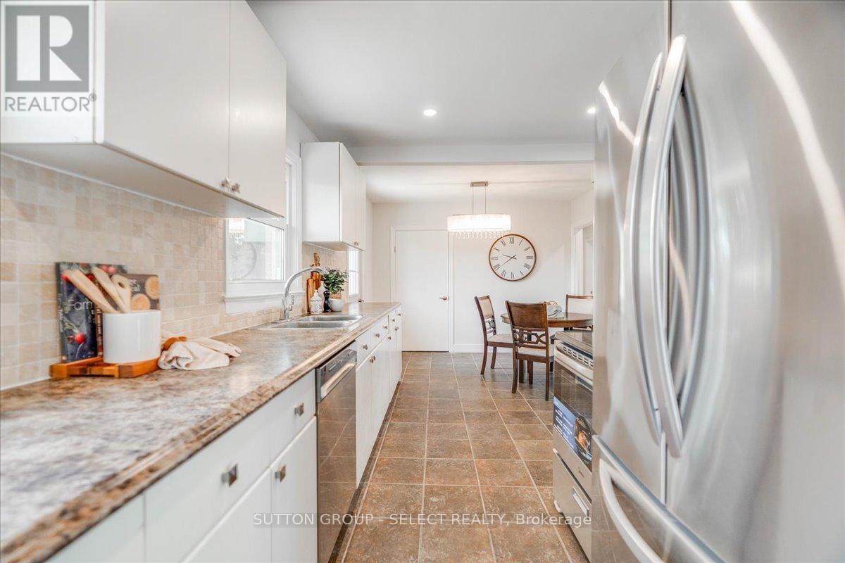 1697 Moffatt Avenue, London East (East H), Ontario  N5W 2A2 - Photo 11 - X12442537
