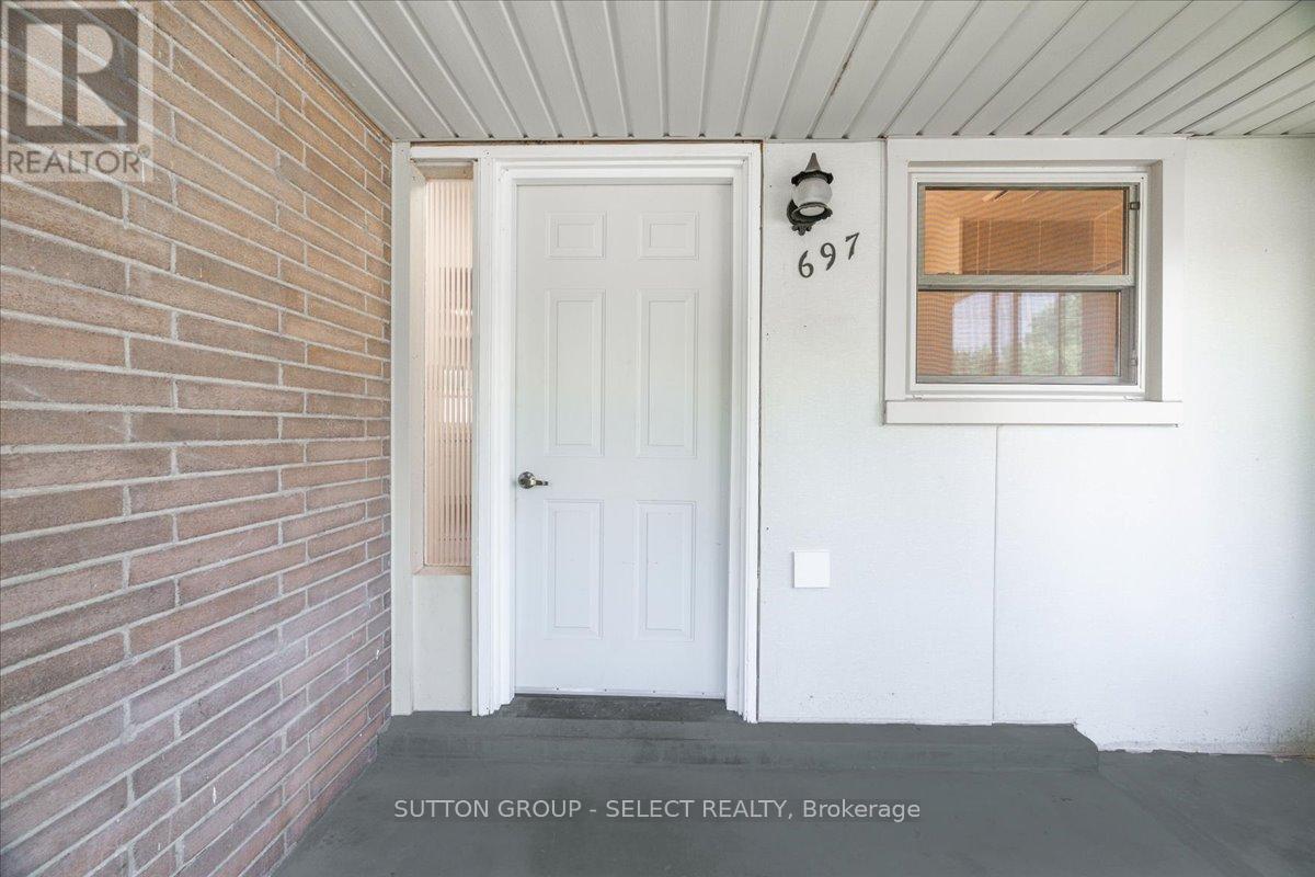 1697 Moffatt Avenue, London East (East H), Ontario  N5W 2A2 - Photo 25 - X12442537