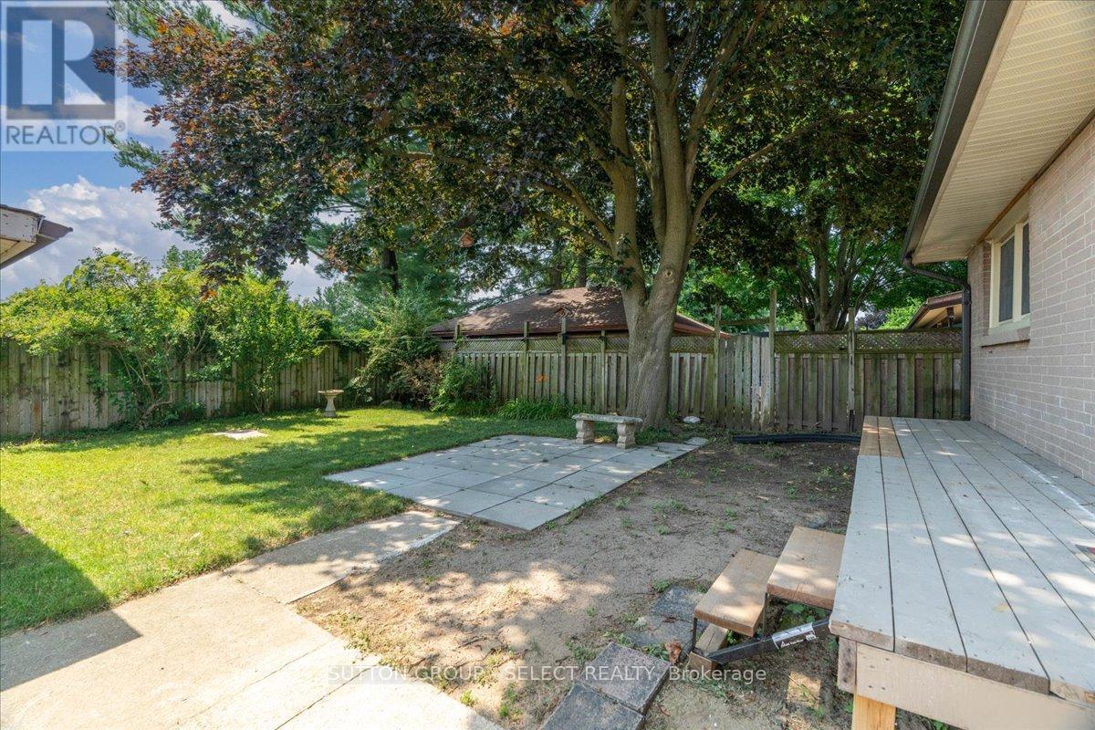 1697 Moffatt Avenue, London East (East H), Ontario  N5W 2A2 - Photo 28 - X12442537