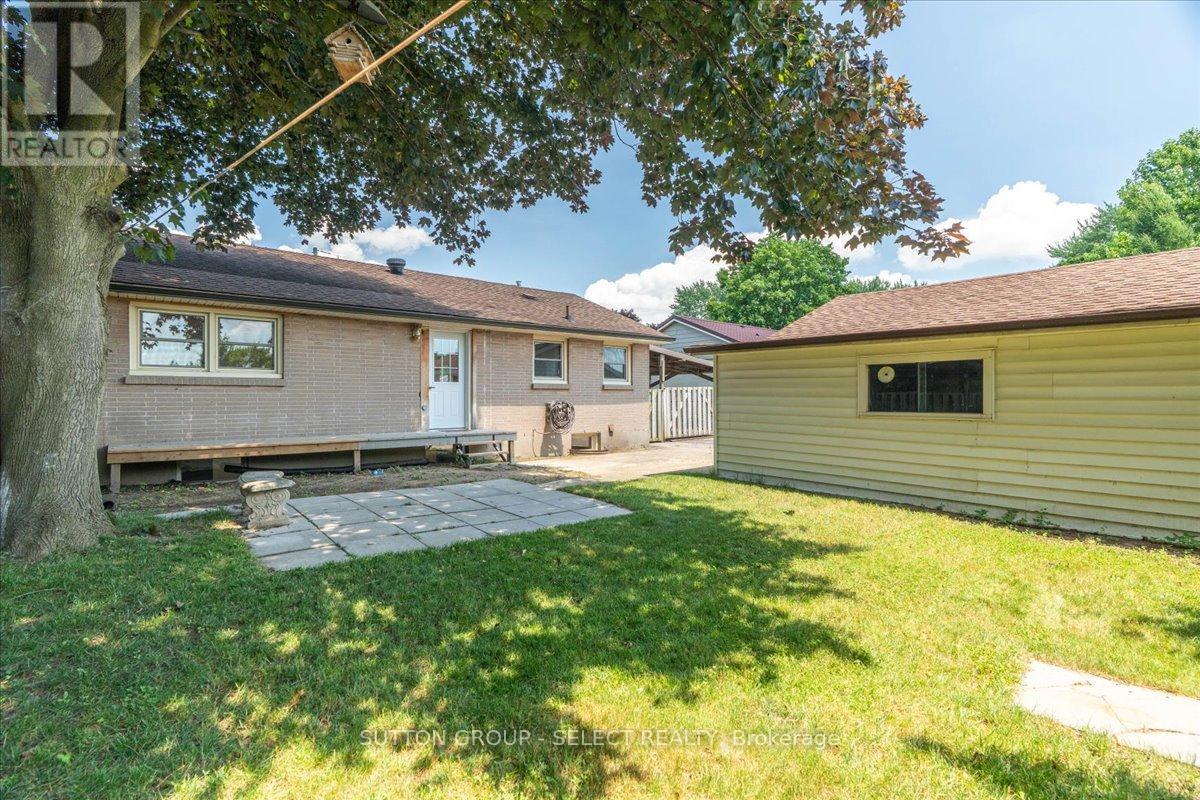 1697 Moffatt Avenue, London East (East H), Ontario  N5W 2A2 - Photo 29 - X12442537
