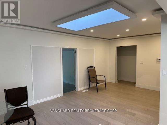 206 Parkview Crescent, Newmarket (Central Newmarket), Ontario  L3Y 2C8 - Photo 12 - N12442259