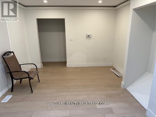 206 Parkview Crescent, Newmarket (Central Newmarket), Ontario  L3Y 2C8 - Photo 13 - N12442259