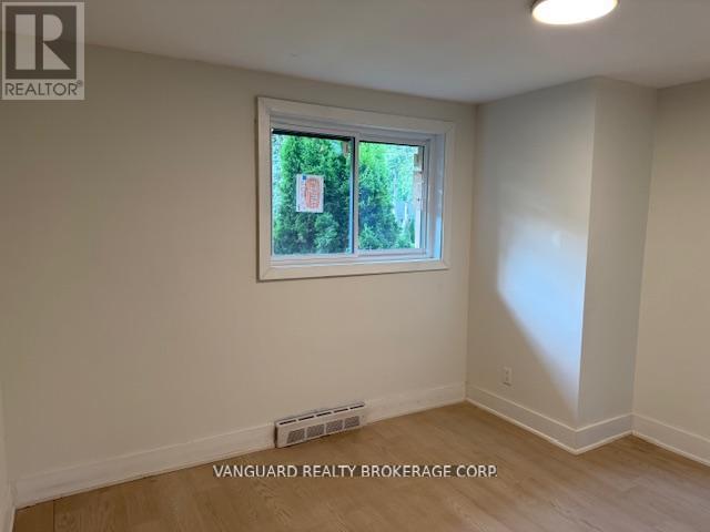 206 Parkview Crescent, Newmarket (Central Newmarket), Ontario  L3Y 2C8 - Photo 22 - N12442259