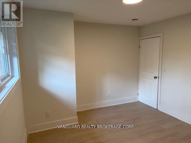 206 Parkview Crescent, Newmarket (Central Newmarket), Ontario  L3Y 2C8 - Photo 23 - N12442259