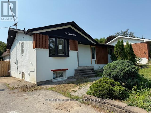 206 Parkview Crescent, Newmarket (Central Newmarket), Ontario  L3Y 2C8 - Photo 4 - N12442259