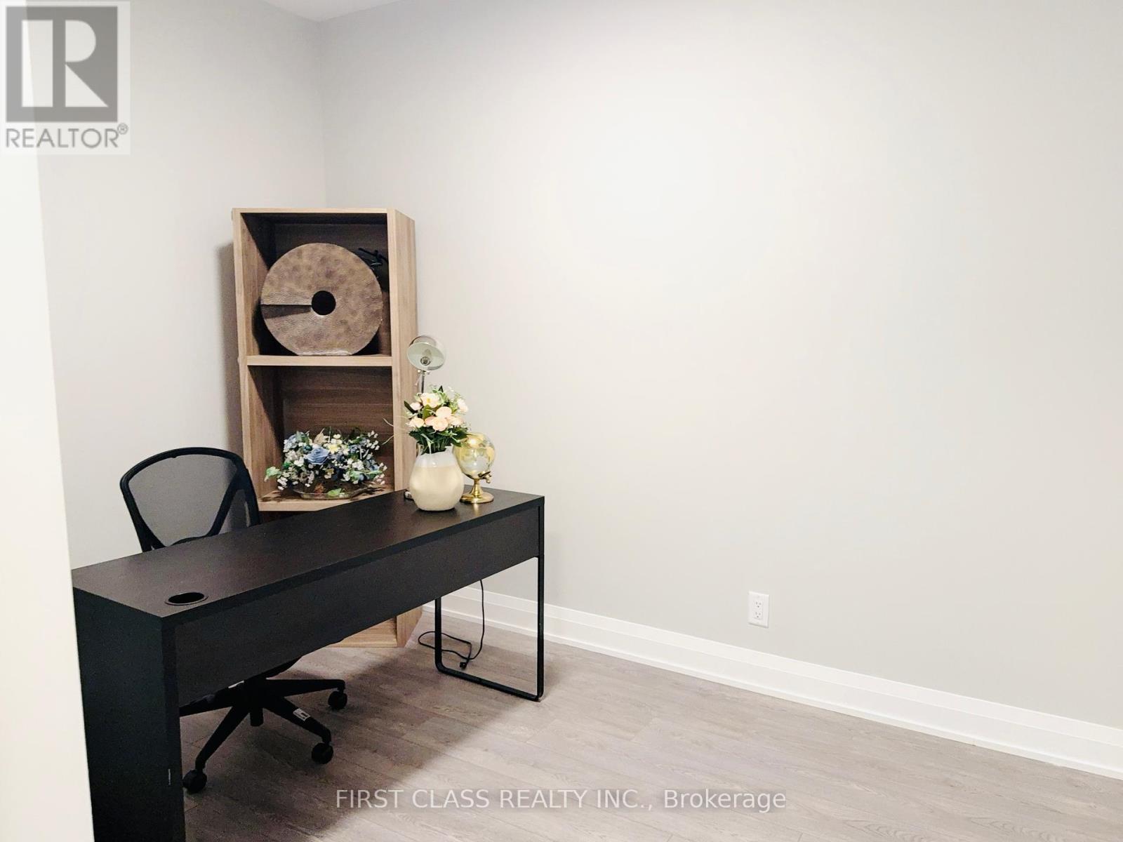 3106 - 18 Water Walk Drive, Markham, Ontario  L3R 6L5 - Photo 7 - N12442288