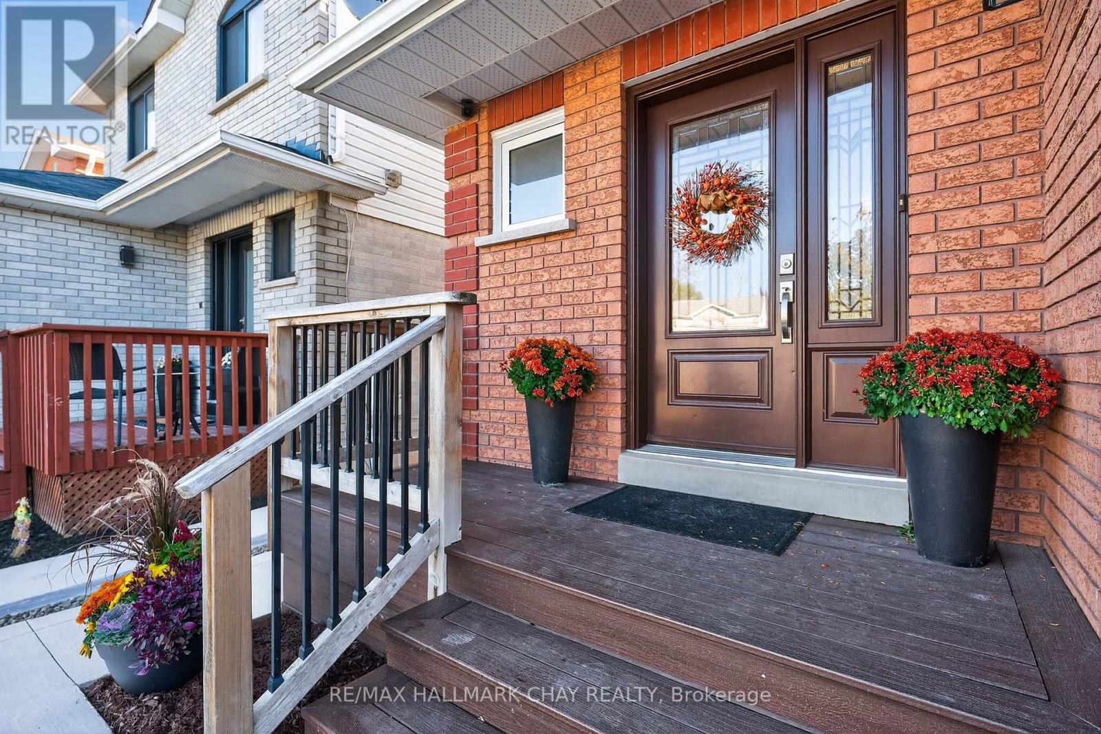 53 Mcknight Crescent, New Tecumseth (Tottenham), Ontario  L0G 1W0 - Photo 3 - N12442312