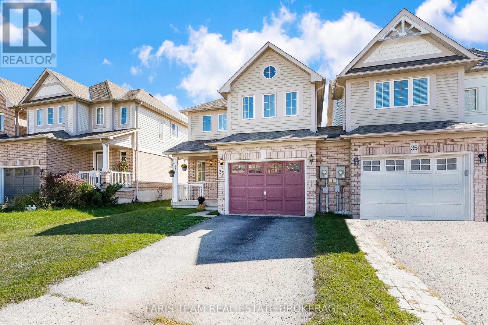 33 Bird Street, Barrie (Edgehill Drive), Ontario  L4N 0X4 - Photo 3 - S12442260