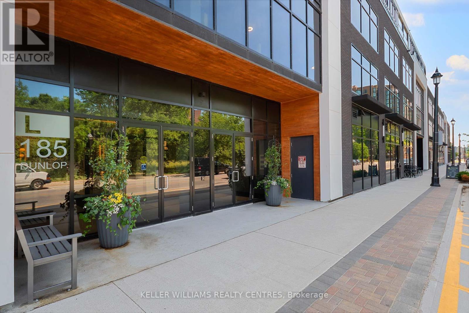 602 - 185 Dunlop Street E, Barrie (Lakeshore), Ontario  L4M 0L7 - Photo 3 - S12442265
