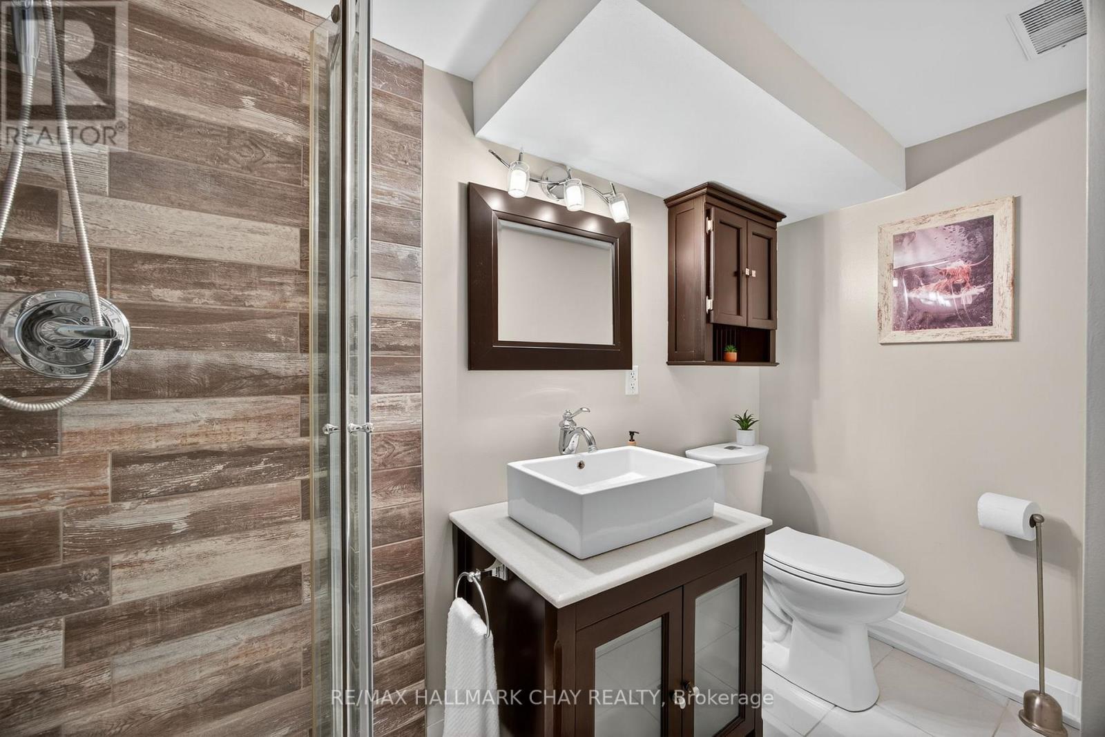 107 Peel Street, Barrie (Wellington), Ontario  L4M 3L5 - Photo 28 - S12442330