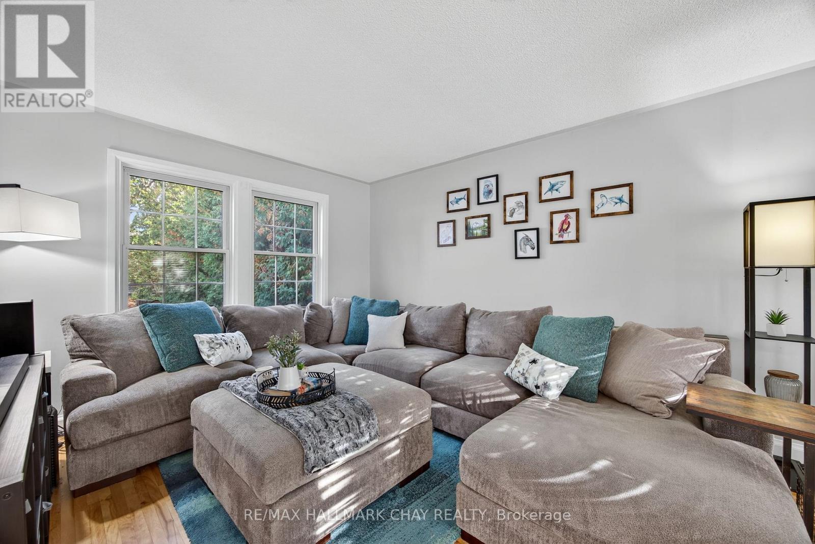 107 Peel Street, Barrie (Wellington), Ontario  L4M 3L5 - Photo 9 - S12442330