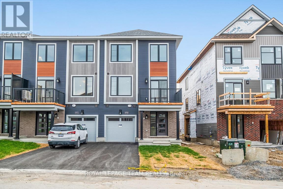 975 ATHENRY COURT, Ottawa, Ontario
