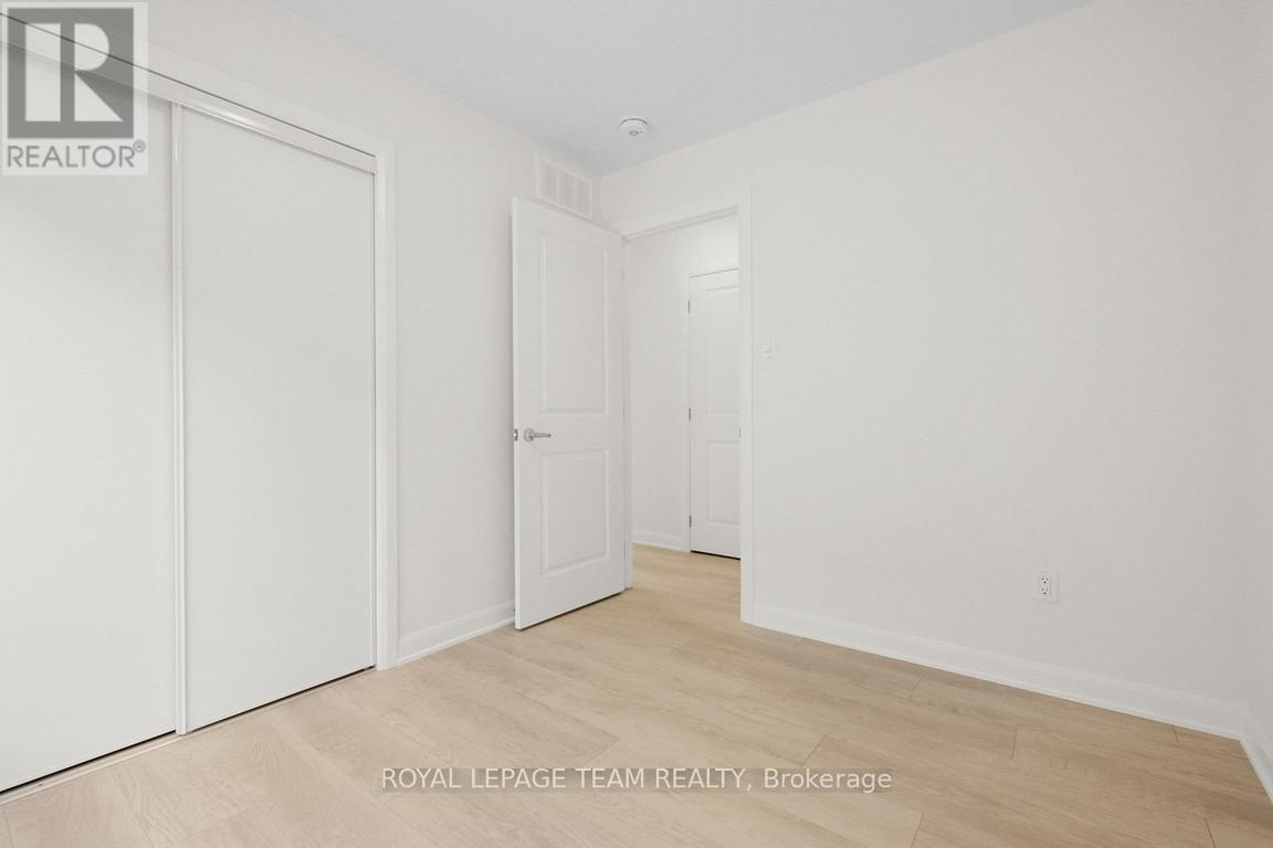 975 Athenry Court, Ottawa, Ontario  K2J 7E1 - Photo 16 - X12442396