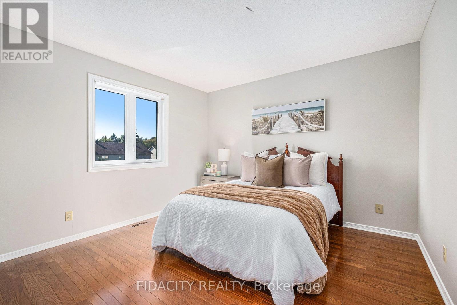 914 Long Meadow Way, Ottawa, Ontario  K2S 0R9 - Photo 16 - X12442401