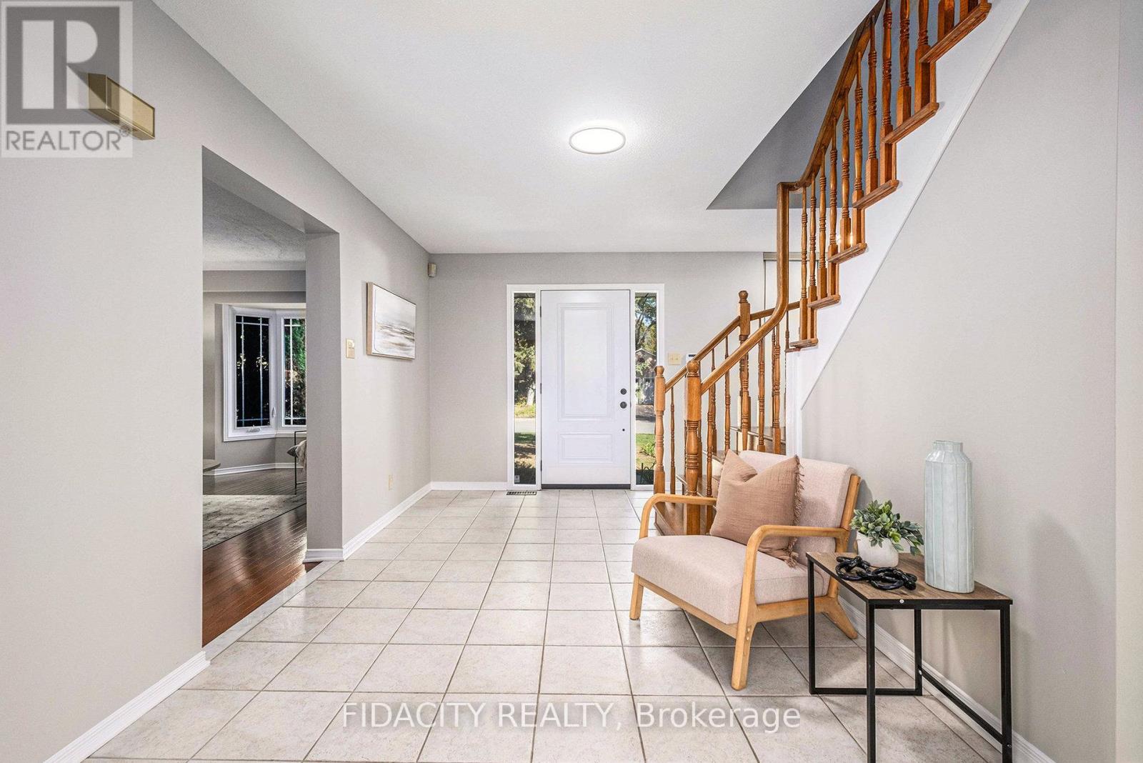 914 Long Meadow Way, Ottawa, Ontario  K2S 0R9 - Photo 5 - X12442401