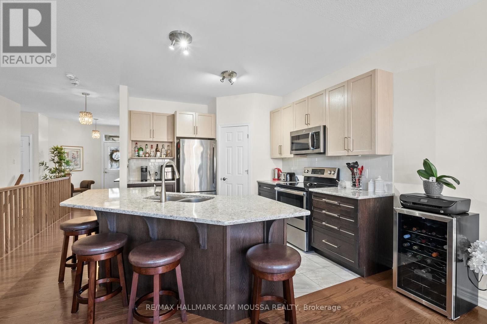 259 Shinny Avenue, Ottawa, Ontario  K2V 0B9 - Photo 12 - X12442412