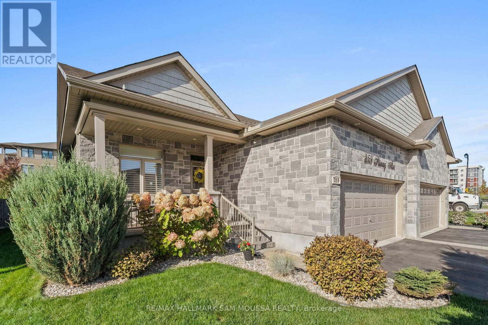 259 Shinny Avenue, Ottawa, Ontario  K2V 0B9 - Photo 3 - X12442412