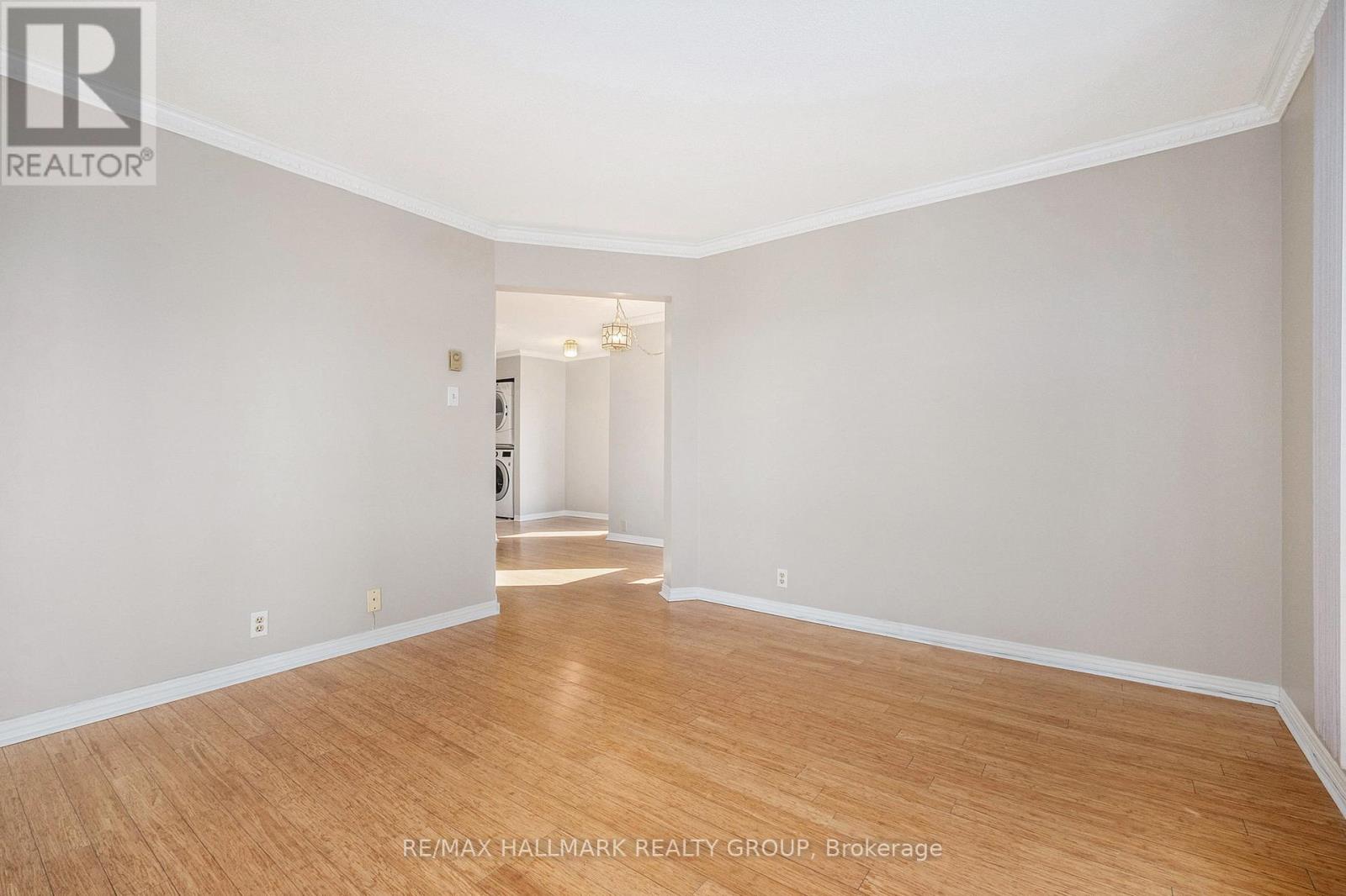 306 - 316 Savard Avenue, Ottawa, Ontario  K1L 7S2 - Photo 5 - X12442478