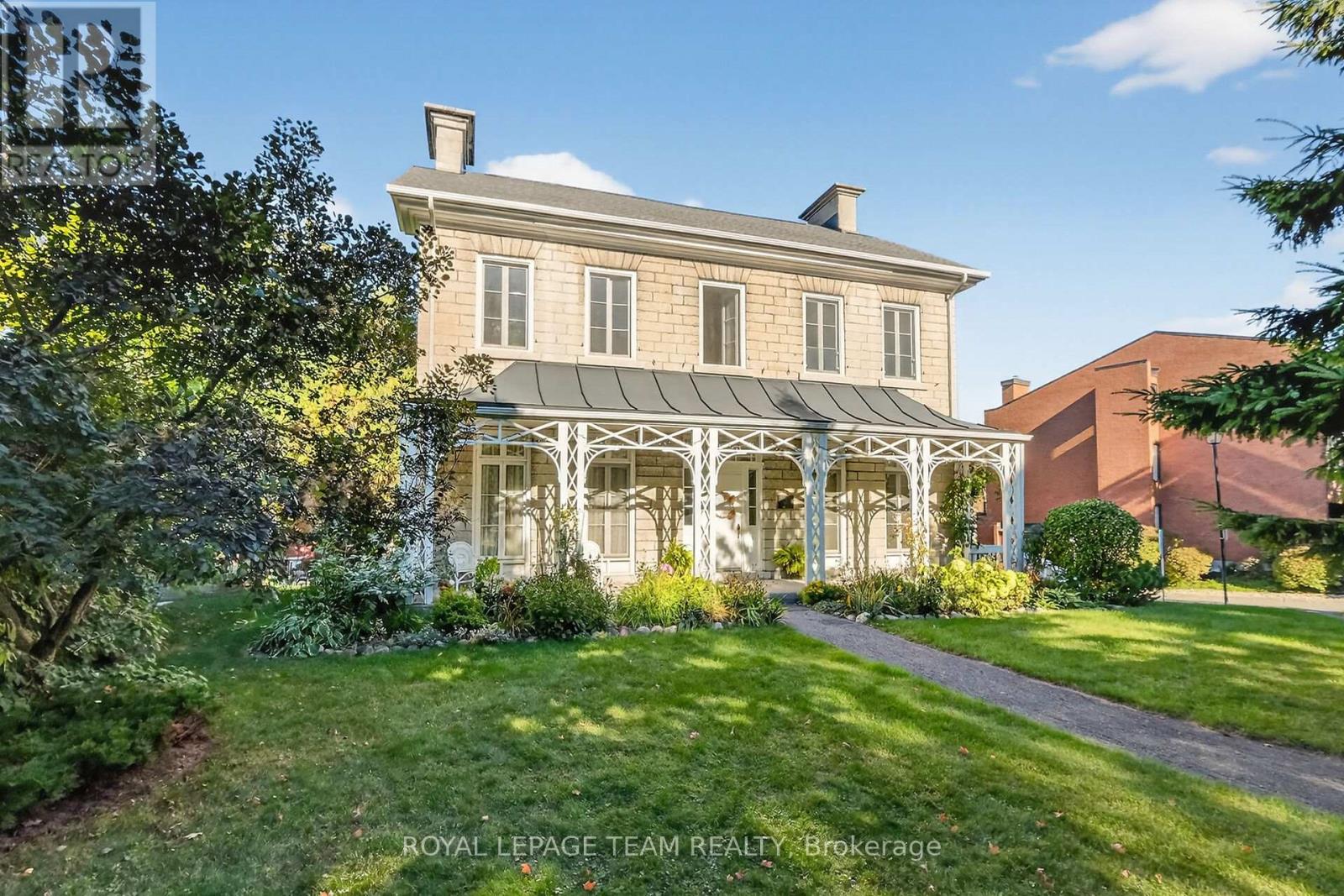 6 - 635 Richmond Road, Ottawa, Ontario  K2A 0G6 - Photo 5 - X12442528