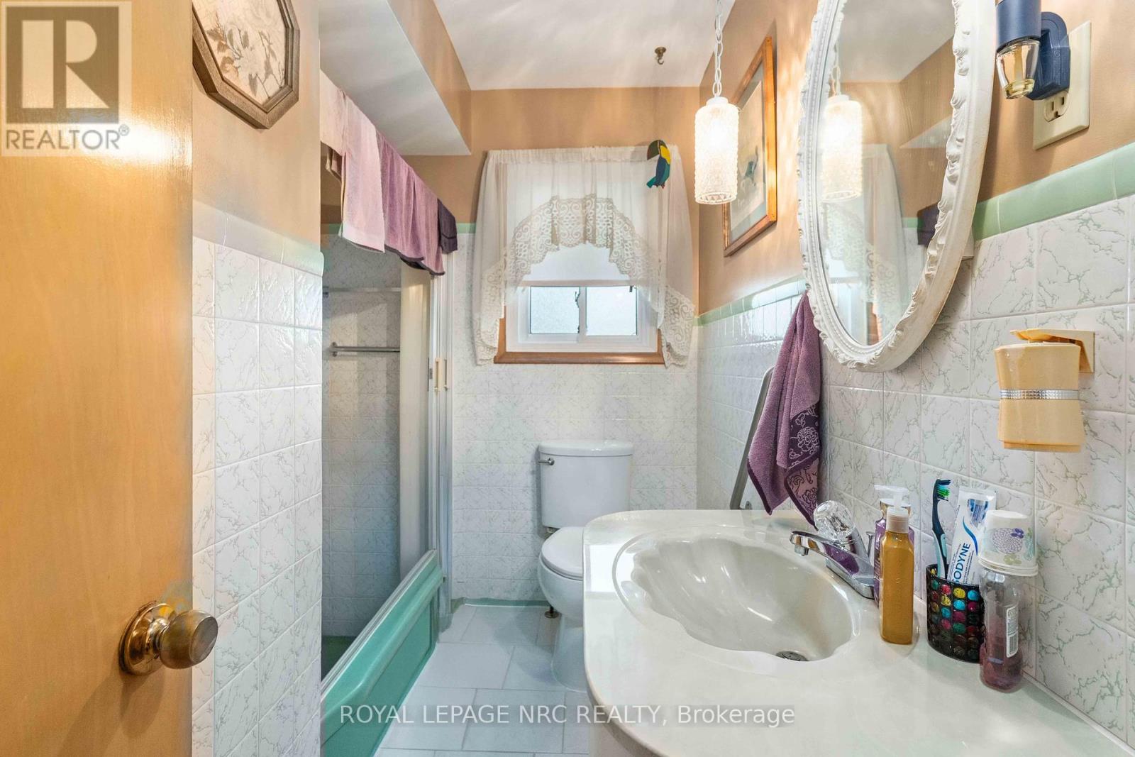 6256 Pitton Road, Niagara Falls (West Wood), Ontario  L2H 1S3 - Photo 16 - X12442421