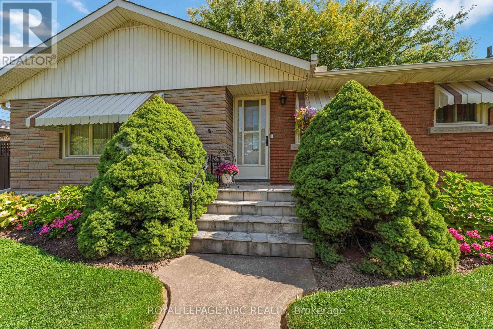 6256 Pitton Road, Niagara Falls (West Wood), Ontario  L2H 1S3 - Photo 4 - X12442421