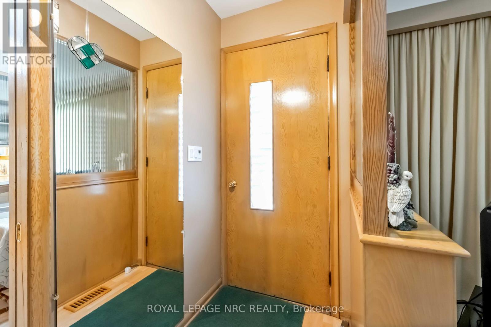 6256 Pitton Road, Niagara Falls (West Wood), Ontario  L2H 1S3 - Photo 5 - X12442421