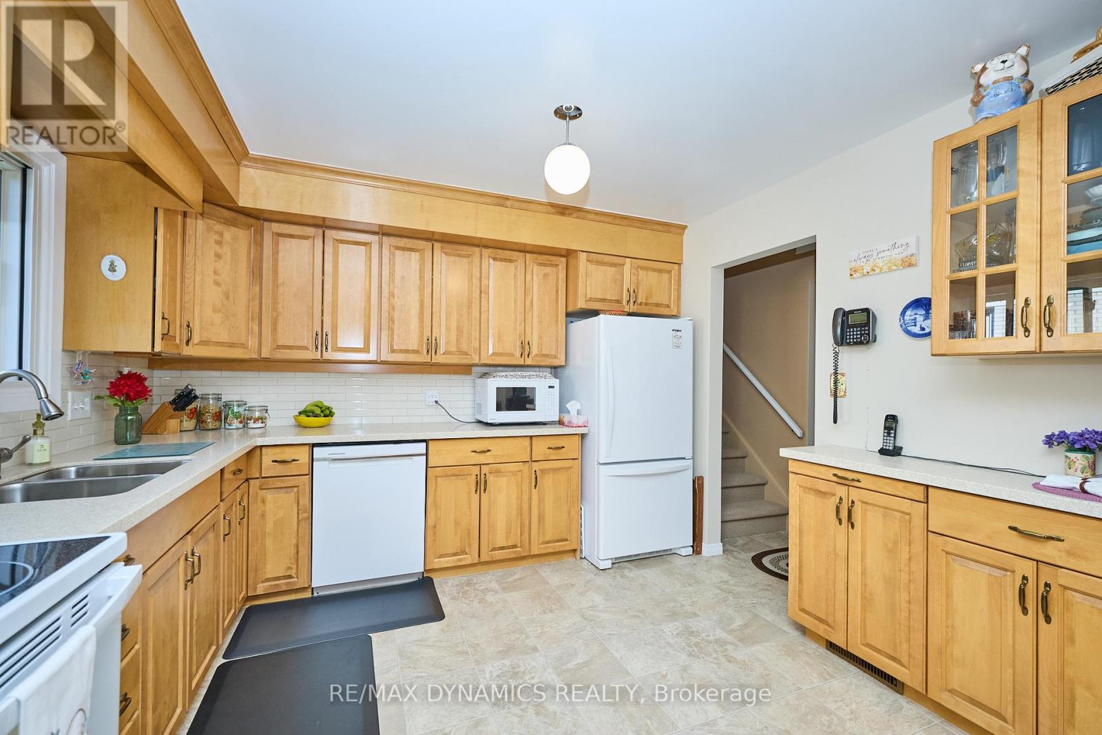 6787 Corwin Crescent, Niagara Falls (Dorchester), Ontario  L2G 2M8 - Photo 11 - X12442479