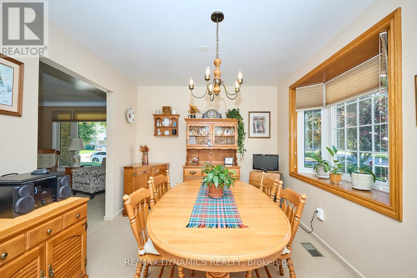 6787 Corwin Crescent, Niagara Falls (Dorchester), Ontario  L2G 2M8 - Photo 8 - X12442479