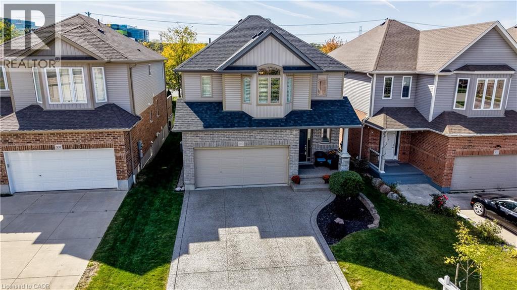 305 Thornhill Place, Waterloo, Ontario  N2T 0A9 - Photo 2 - 40774704