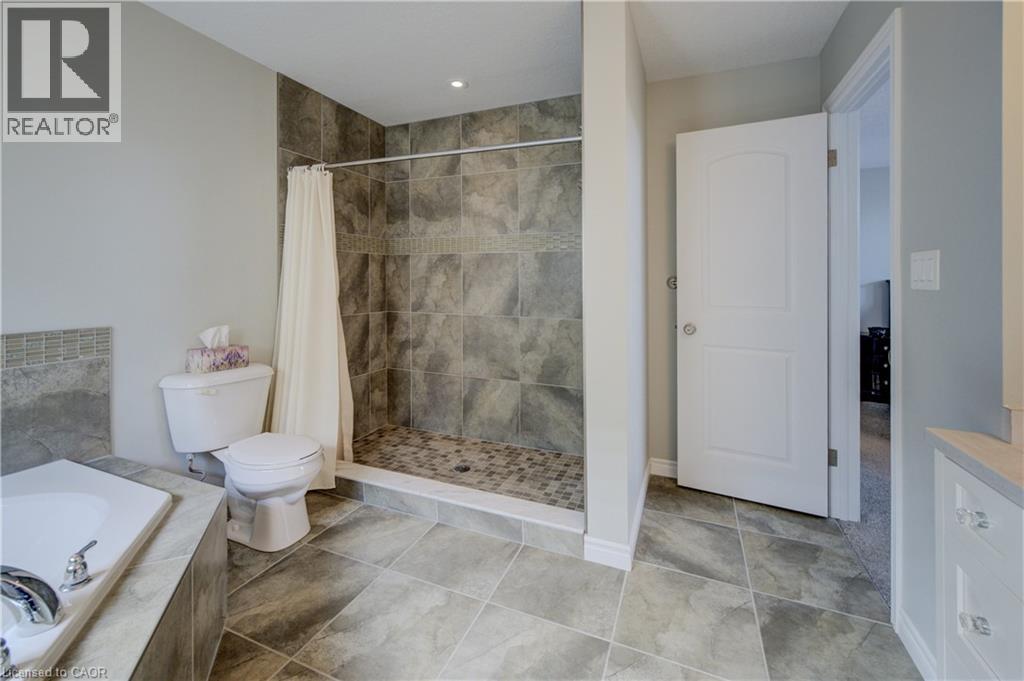 305 Thornhill Place, Waterloo, Ontario  N2T 0A9 - Photo 25 - 40774704
