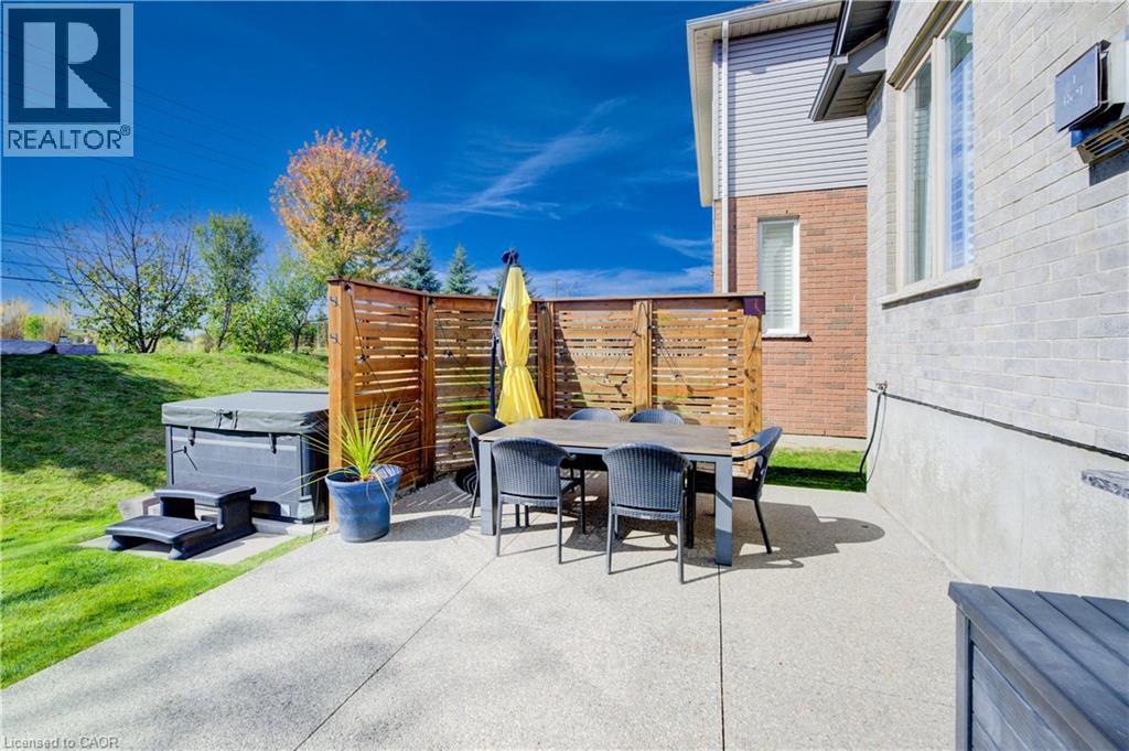 305 Thornhill Place, Waterloo, Ontario  N2T 0A9 - Photo 40 - 40774704