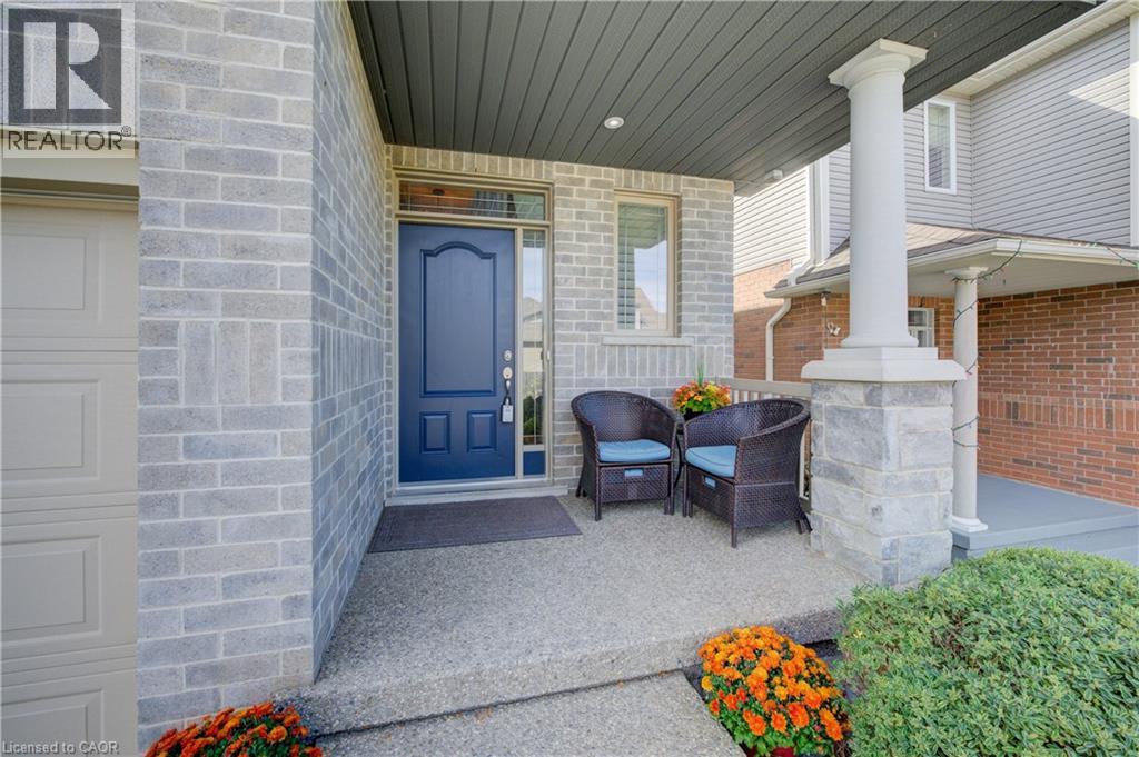 305 Thornhill Place, Waterloo, Ontario  N2T 0A9 - Photo 5 - 40774704