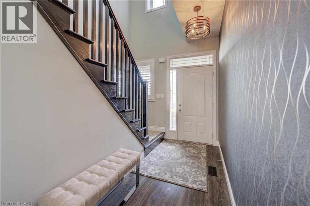 305 Thornhill Place, Waterloo, Ontario  N2T 0A9 - Photo 7 - 40774704