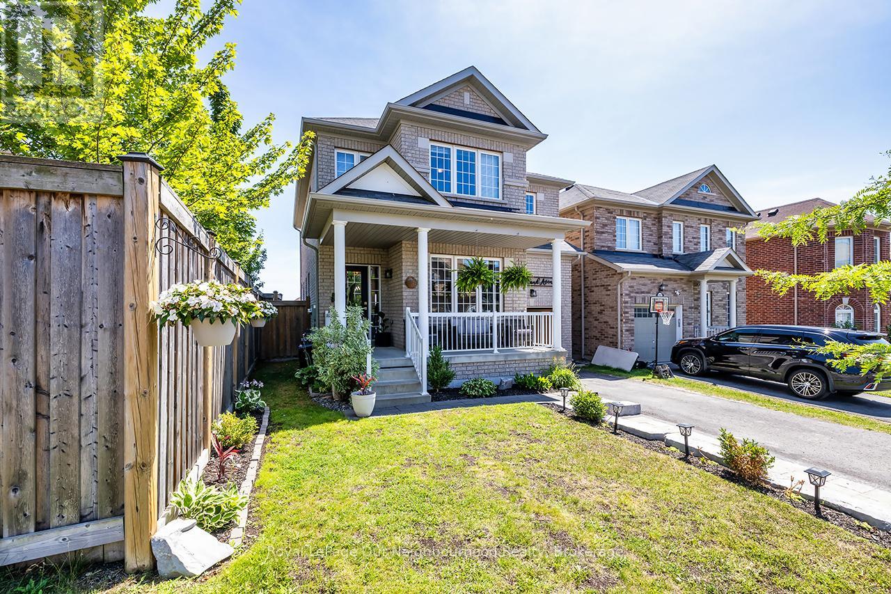 901 Groveland Avenue, Oshawa, Ontario  L1K 0W1 - Photo 1 - E12442365