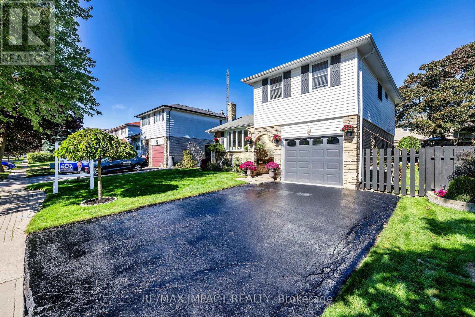 30 Hetherington Drive, Clarington, Ontario  L1C 3R4 - Photo 1 - E12442415
