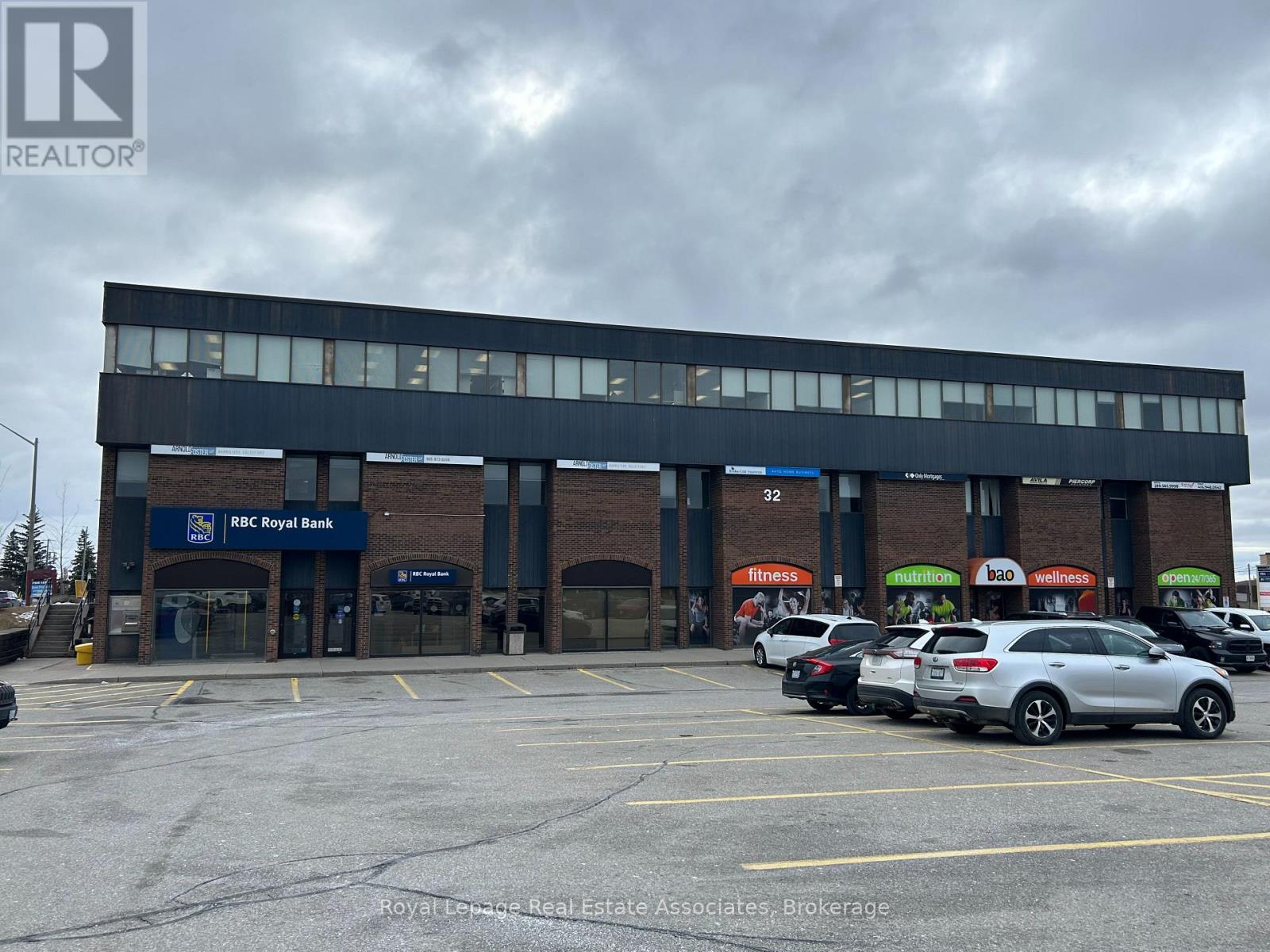 208 - 232-A GUELPH STREET, Halton Hills, Ontario