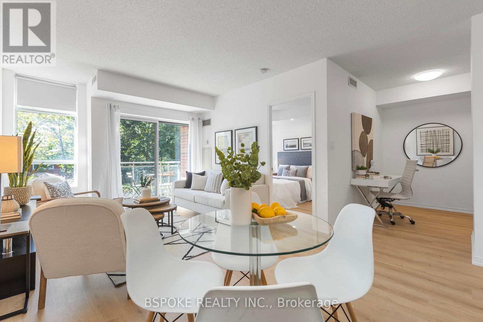 320 - 2495 Dundas Street W, Toronto (High Park North), Ontario  M6P 1X4 - Photo 10 - W12442316