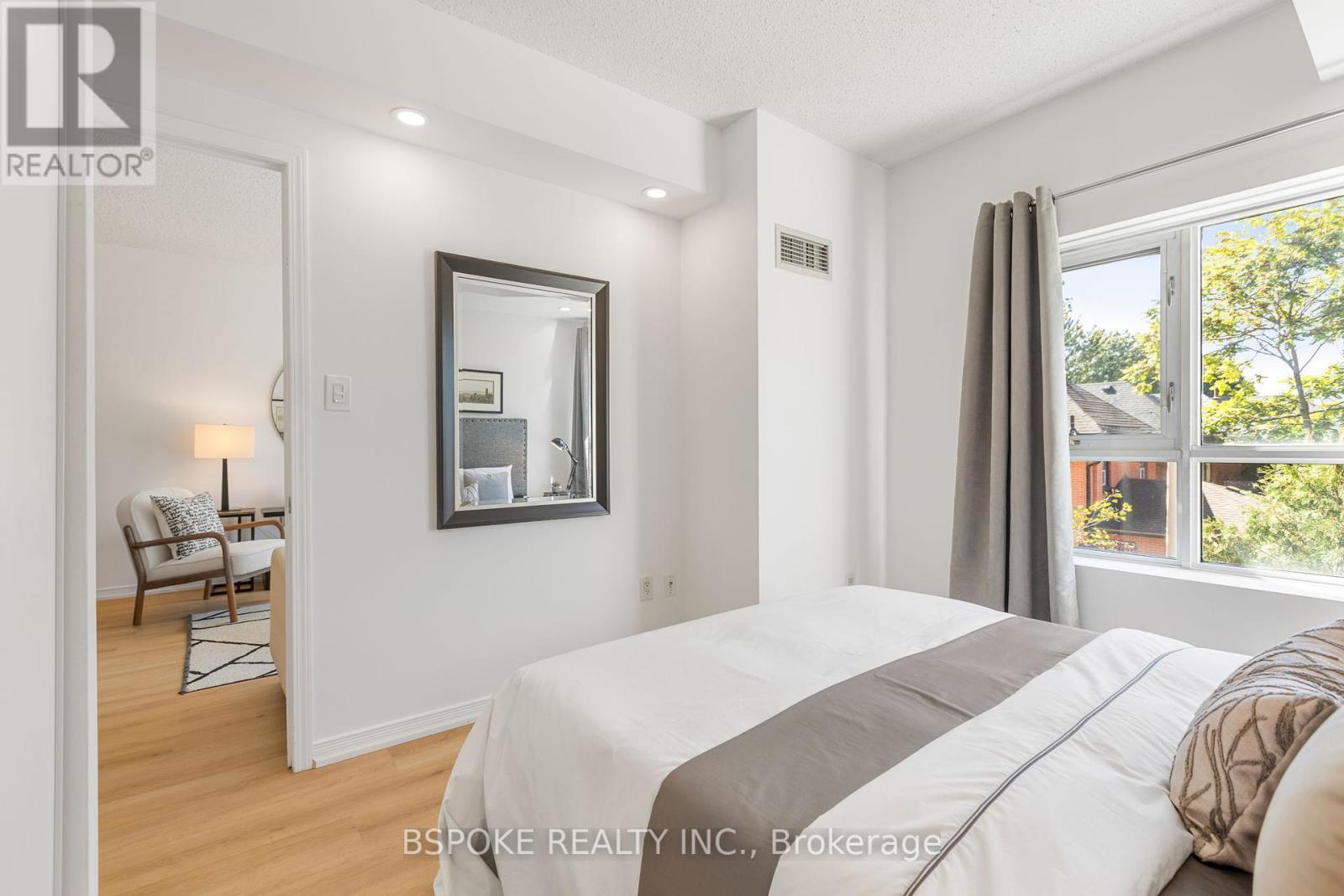 320 - 2495 Dundas Street W, Toronto (High Park North), Ontario  M6P 1X4 - Photo 19 - W12442316
