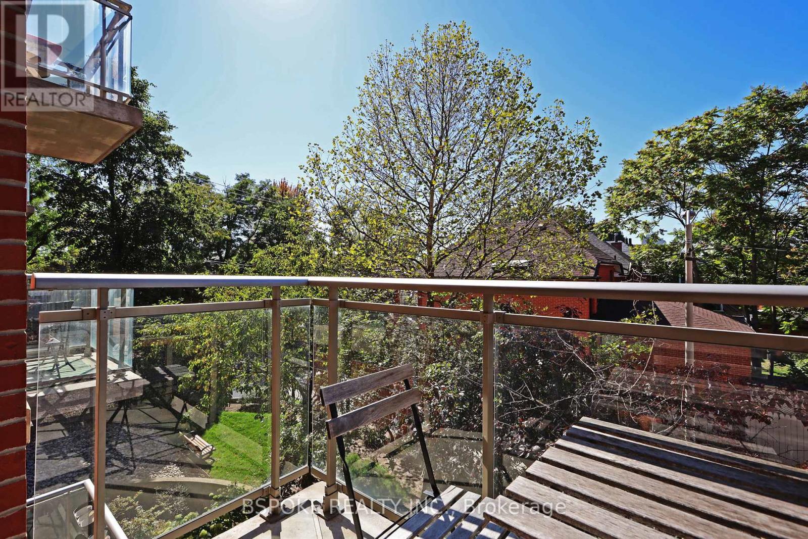 320 - 2495 Dundas Street W, Toronto (High Park North), Ontario  M6P 1X4 - Photo 23 - W12442316