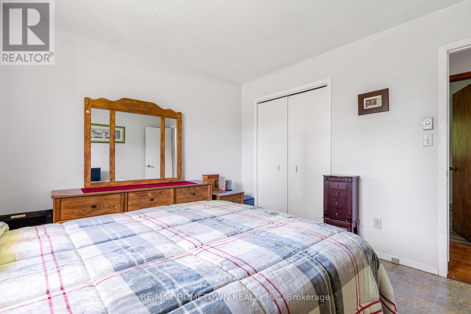 114 Temperance Lake Road, Athens, Ontario  K0E 1B0 - Photo 15 - X12439424