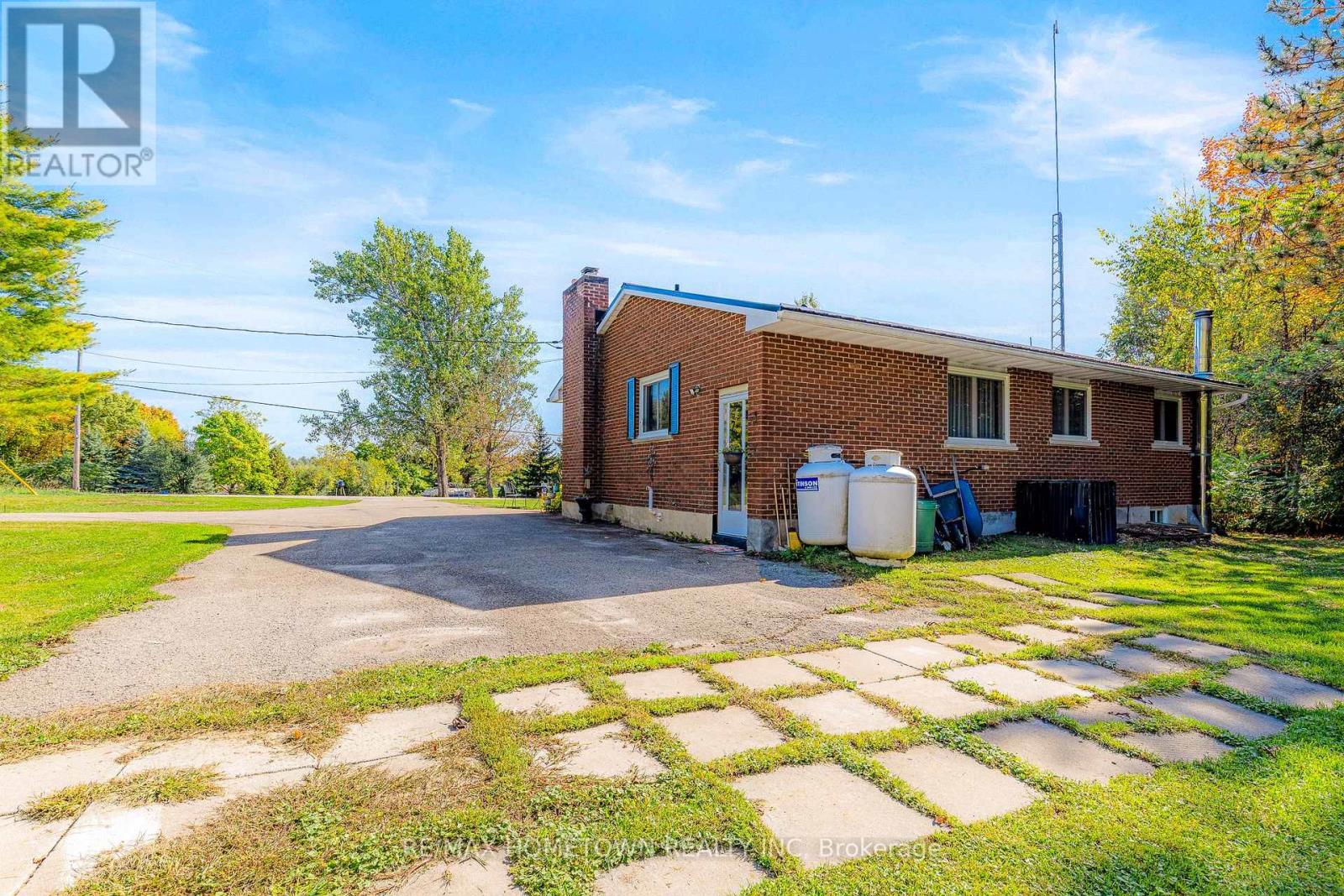 114 Temperance Lake Road, Athens, Ontario  K0E 1B0 - Photo 27 - X12439424